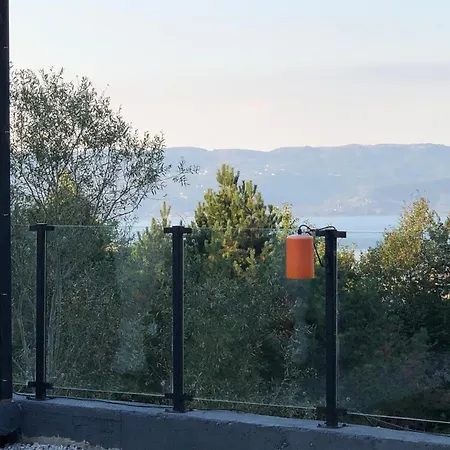 Alpesi faház B1 Happyhouse Three-room, Sw Pool With View, B1 *