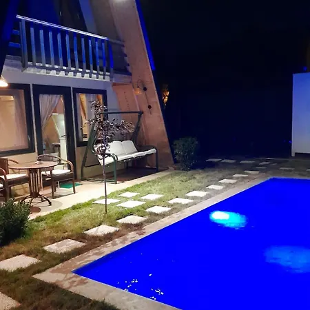 Happyhouse Three-room, Sw Pool With View, B1 Chalet *